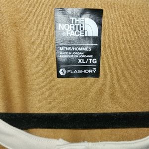 The North Face Henley Shirt Mens Long Sleeve FlashDry 1/4 Button Size XL
